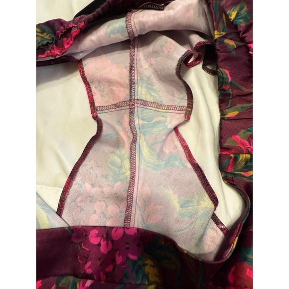 Victoria Secret Glazed Satin Pajama PJ Set Red Pink Roses‎ Afterhours Large - Picture 5 of 5